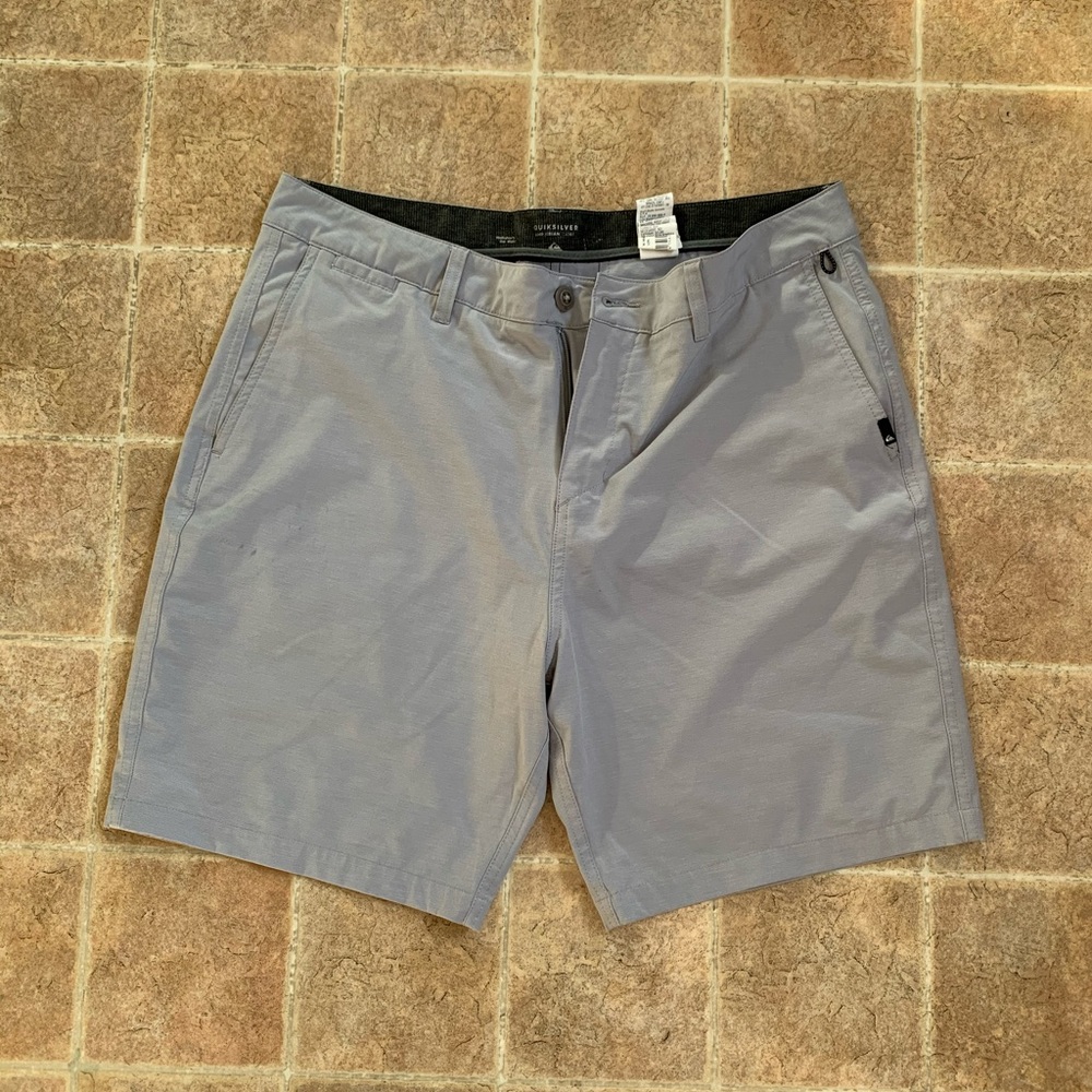 Men’s Quiksilver Amphibian shorts 36